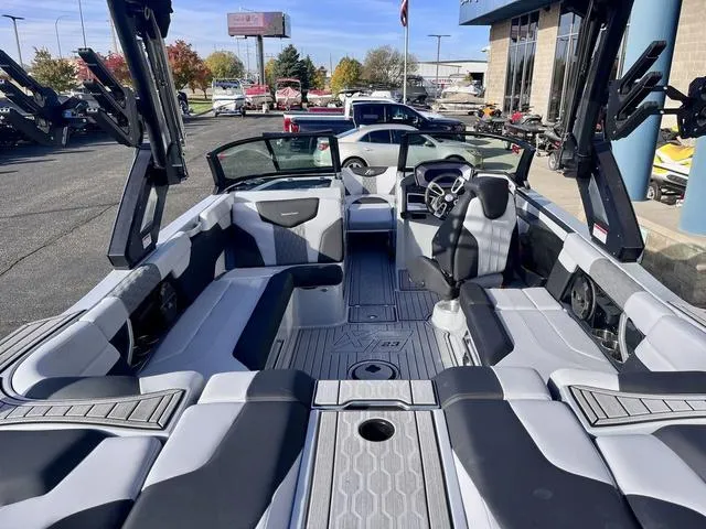 Slide: The Image of MasterCraft XT23 2022 - 12