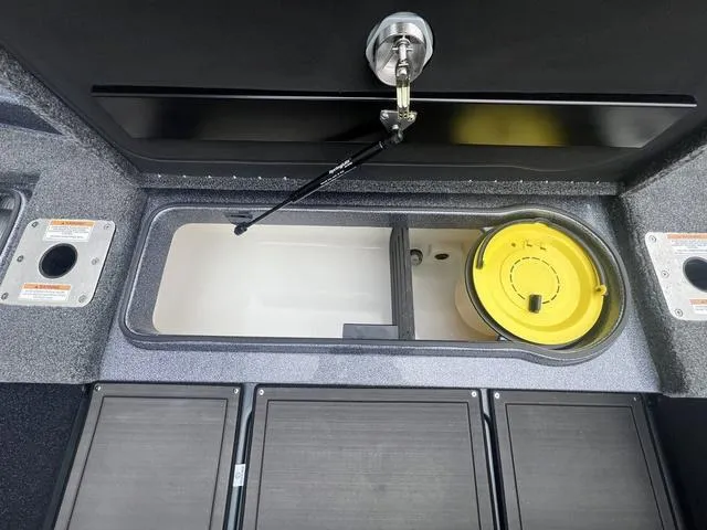 Slide: The Image of Lund 219 Pro-V GL Demo Loaded! 2024 - 17