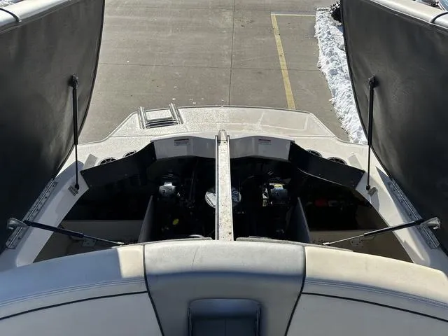 Slide: The Image of Sea Ray 195BR Sport 2008 - 9