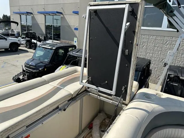 Slide: The Image of Bennington 2575 GLI 2007 - 25