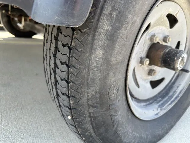 Slide: The Image of Lund 1700 Explorer SS 2004 - 5