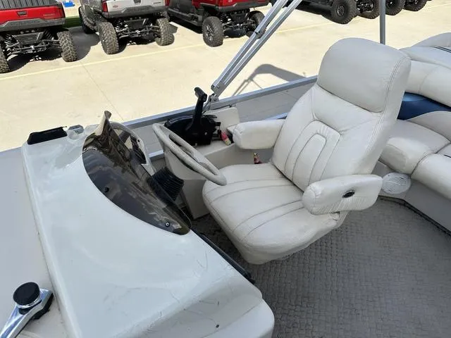 Slide: The Image of Ercoa 23 Flagship Deluxe 2005 - 16