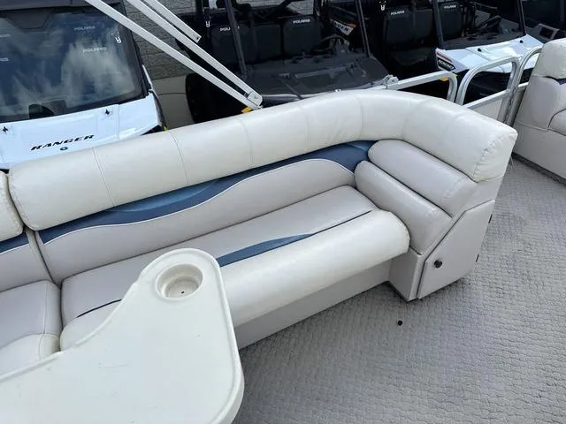 Slide: The Image of Ercoa 23 Flagship Deluxe 2005 - 21