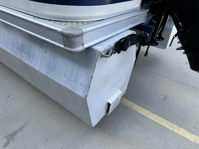 Slide: The Image of Ercoa 23 Flagship Deluxe 2005 - 7