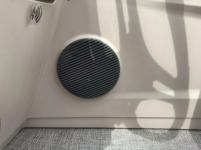 Slide: The Image of Speaker on 2024 Bennington 22 SSR Tri-Toon Pontoon boat interior. - 46