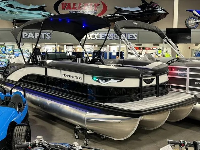 Slide: The Image of Bennington 24MSBSE Tritoon Pontoon 2025 - 3