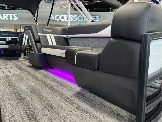 Slide: The Image of Bennington 24MSBSE Tritoon Pontoon 2025 - 9