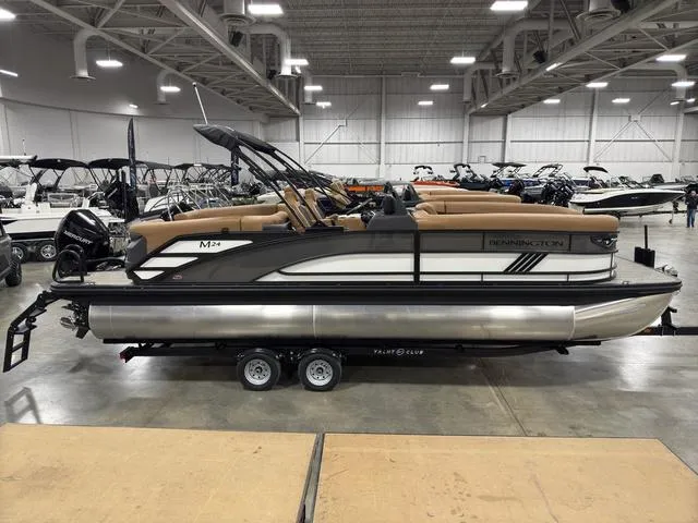 Slide: The Image of Bennington 24M Fastback Tri-Toon Pontoon 2025 - 1