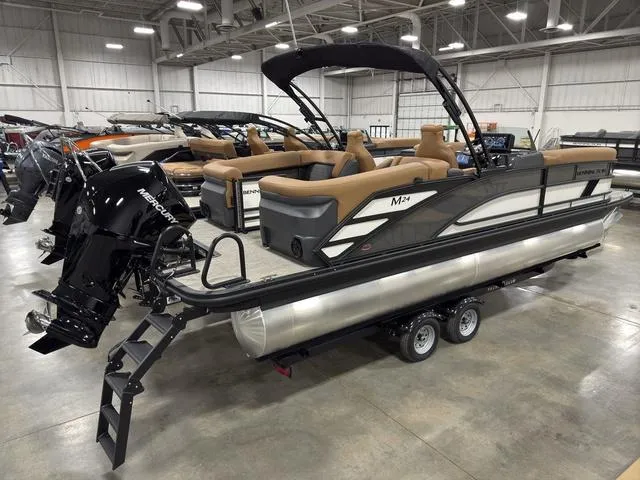 Slide: The Image of Bennington 24M Fastback Tri-Toon Pontoon 2025 - 45