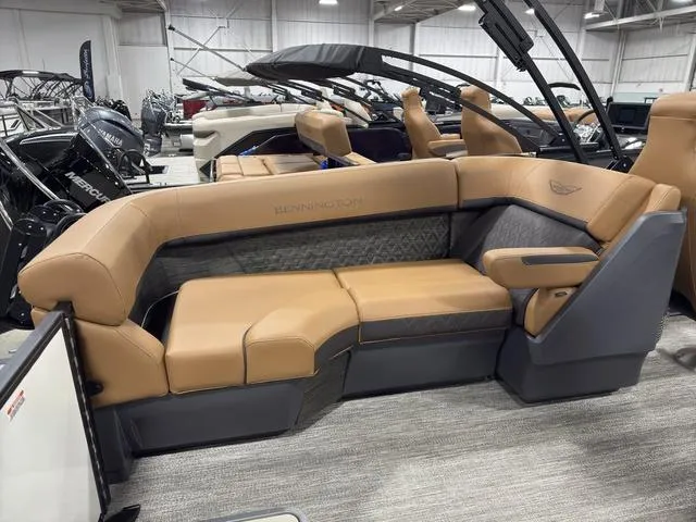 Slide: The Image of Bennington 24M Fastback Tri-Toon Pontoon 2025 - 56