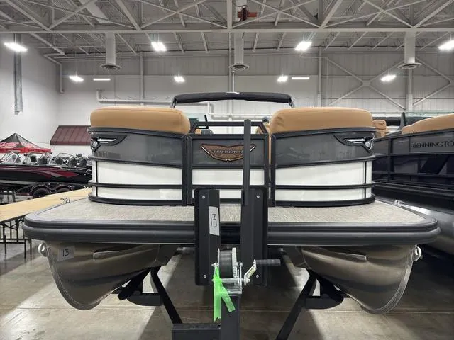 Slide: The Image of Bennington 24M Fastback Tri-Toon Pontoon 2025 - 6