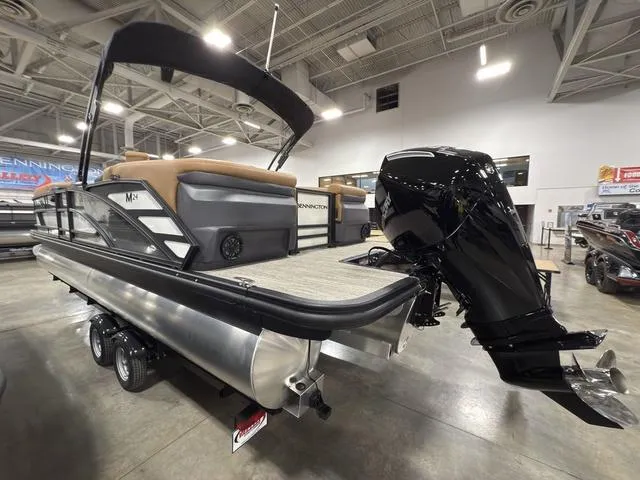 Slide: The Image of Bennington 24M Fastback Tri-Toon Pontoon 2025 - 66