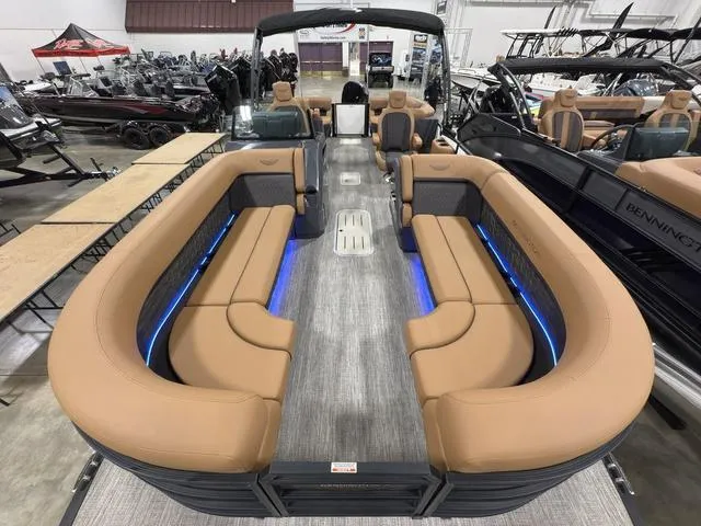 Slide: The Image of Bennington 24M Fastback Tri-Toon Pontoon 2025 - 9