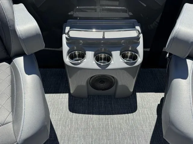 Slide: The Image of Bennington 23 LSAPG Tri-Toon Pontoon 2024 - 13