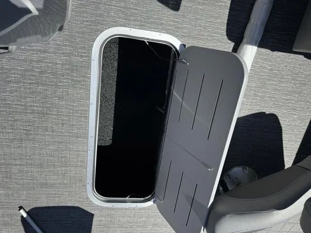 Slide: The Image of Bennington 23 LSAPG Tri-Toon Pontoon 2024 - 27