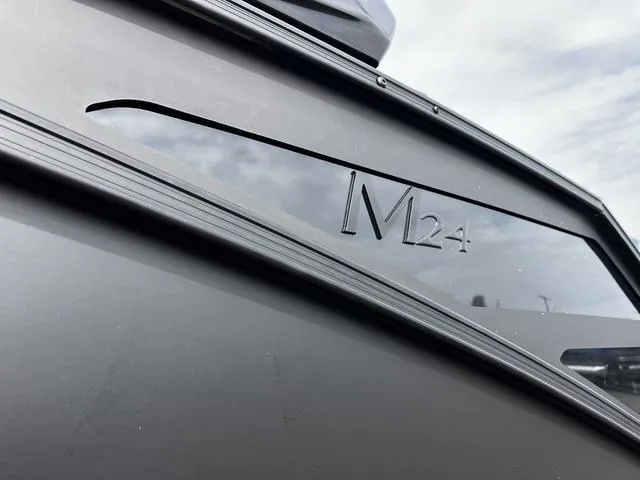 Slide: The Image of Bennington 24 MSB Arch Swingback Tri-Toon Pontoon 2025 - 4