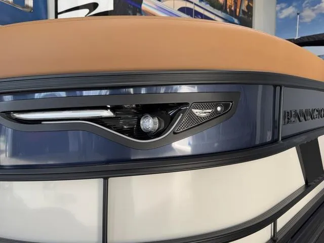 Slide: The Image of Bennington 24MFB Luxe Tri-Toon Pontoon 2025 - 41