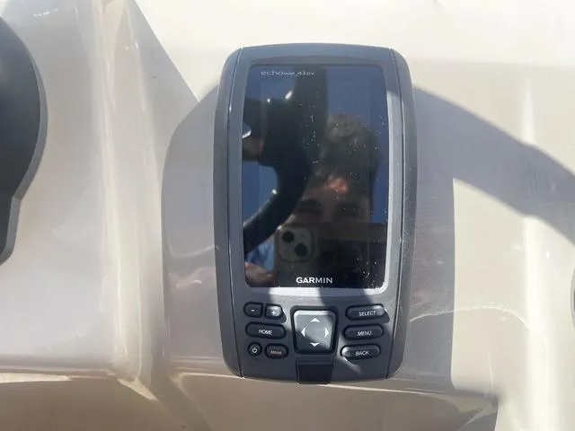 Slide: The Image of Bennington 22 SLX 2016 - 29