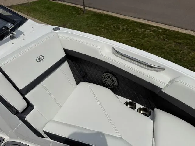 Slide: The Image of Cobalt R6 2025 - 12