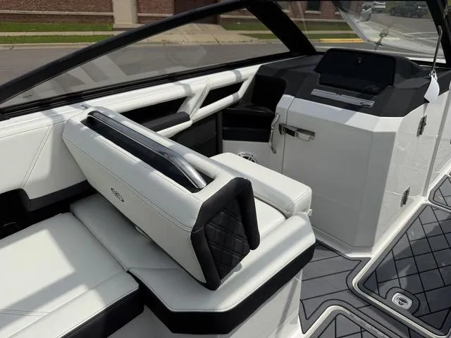 Slide: The Image of Cobalt R6 2025 - 37