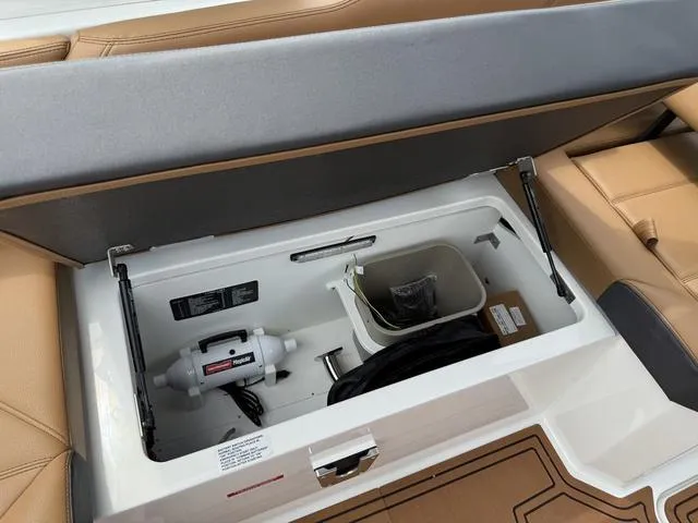 Slide: The Image of Cobalt R6 Surf 2025 - 11