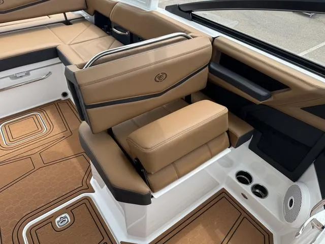 Slide: The Image of Cobalt R6 Surf 2025 - 16