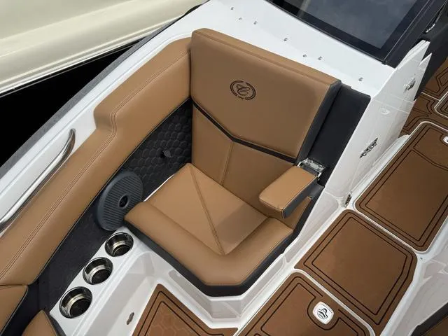 Slide: The Image of Cobalt R6 Surf 2025 - 26