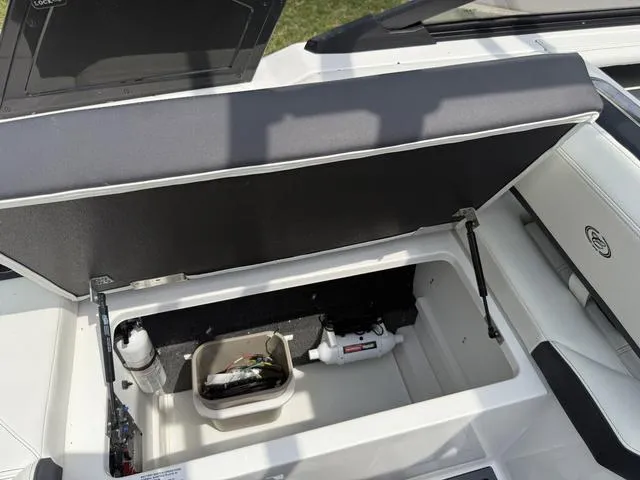 Slide: The Image of Cobalt R6 2025 - 35