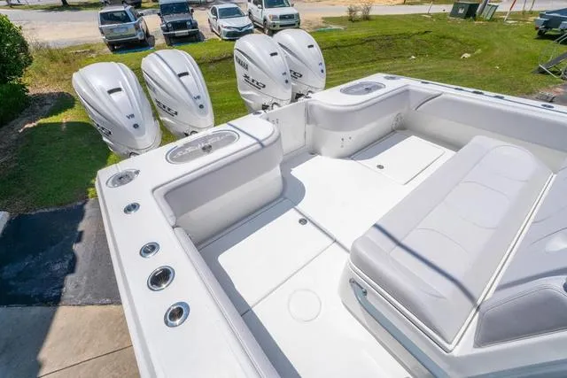 Slide: The Image of Sea Hunter 41 CTS 2025 - 15