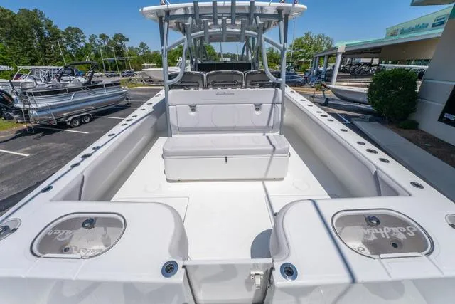 Slide: The Image of Sea Hunter 41 CTS 2025 - 17