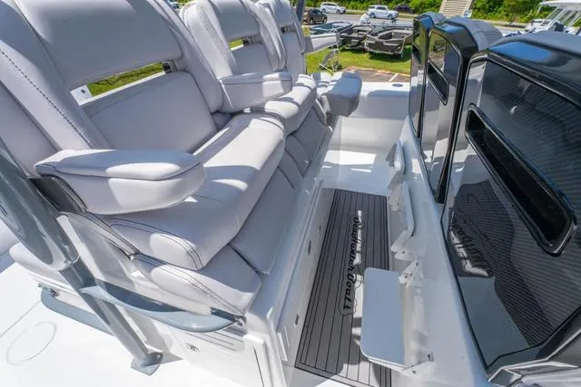 Slide: The Image of Sea Hunter 41 CTS 2025 - 23