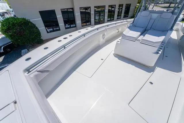 Slide: The Image of Sea Hunter 41 CTS 2025 - 39