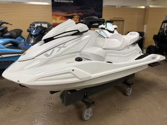 Slide: The Image of Yamaha VX Cruiser® with Audio 2025 - 3