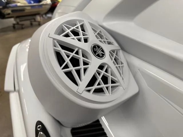 Slide: The Image of Yamaha VX Cruiser® with Audio 2025 - 5