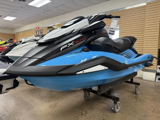 Slide: The Image of Yamaha FX SVHO 2025 - 3