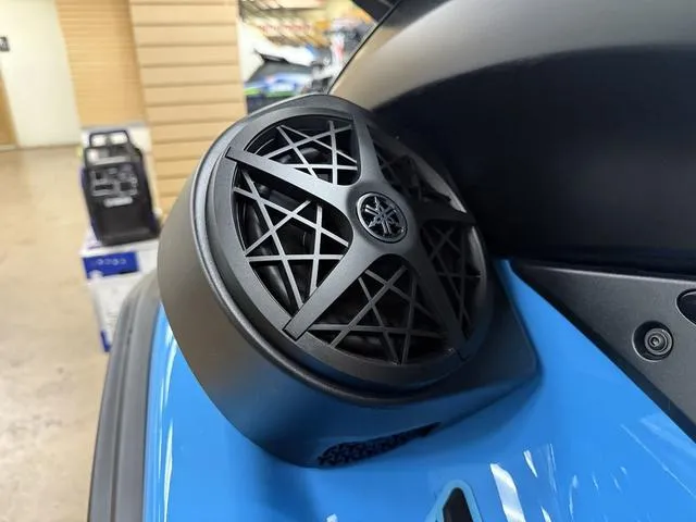 Slide: The Image of Yamaha FX SVHO 2025 - 4