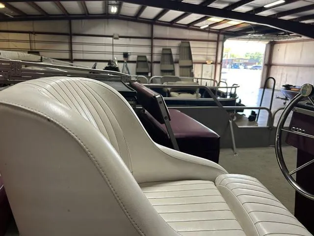 Slide: The Image of Landau 20 Fish Pontoon 1988 - 6