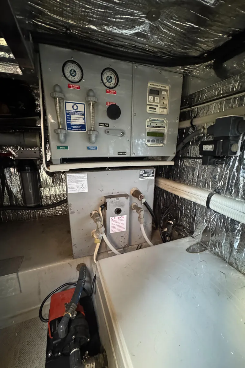 Slide: The Image of Mediterranean 38 Convertible 2003 - 123