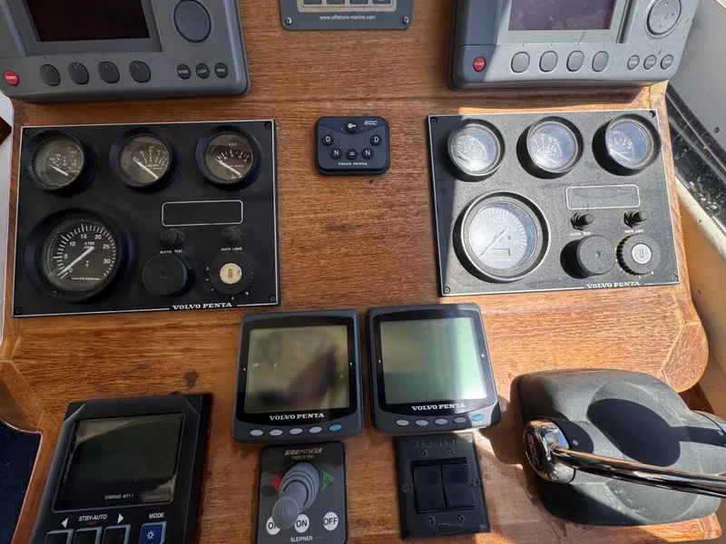 Slide: The Image of Mediterranean 38 Convertible 2003 - 65