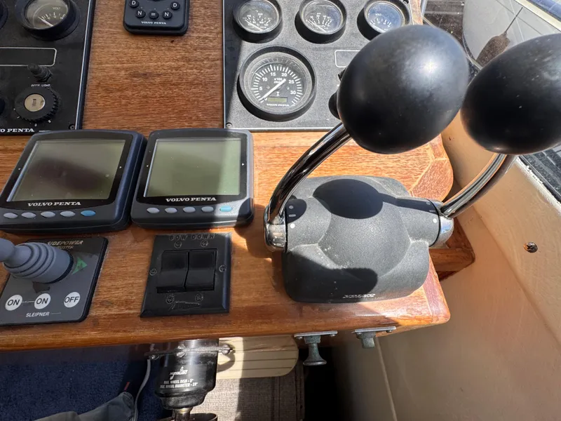 Slide: The Image of Mediterranean 38 Convertible 2003 - 76