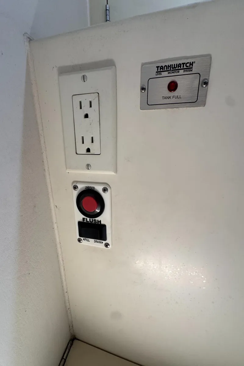 Slide: The Image of Mediterranean 38 Convertible 2003 - 99