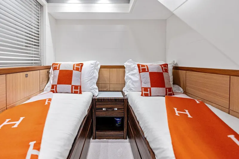 Slide: The Image of Astondoa 72 GLX 2013 - 60