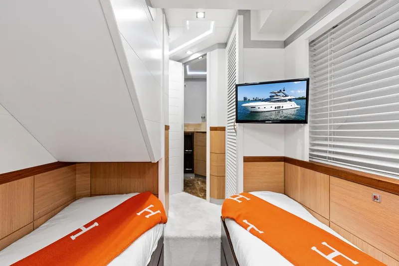 Slide: The Image of Astondoa 72 GLX 2013 - 61