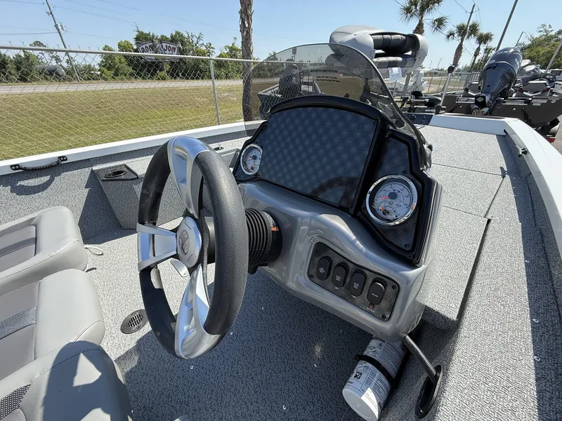 Slide: The Image of G3 Sportsman 1710 PFX 2025 - 5