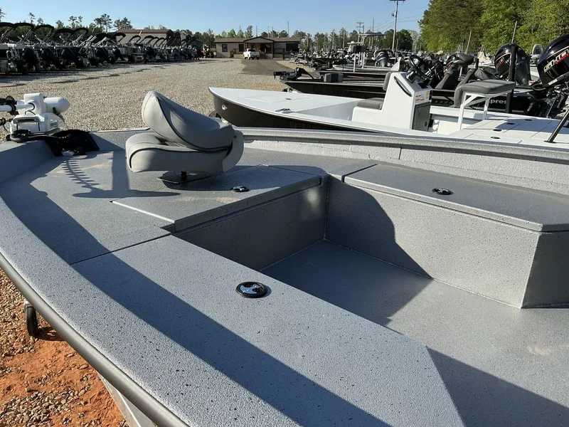 Slide: The Image of Xpress Hyper-Lift Series H22B 2025 - 4