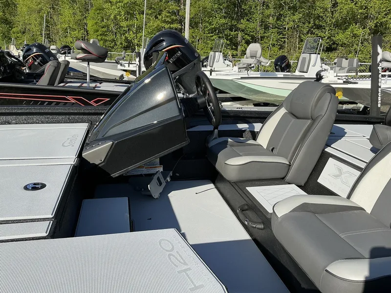 Slide: The Image of Xpress Hyper-Lift Bass Series H20 2025 - 3