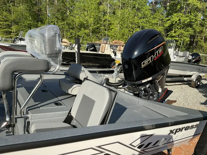 Slide: The Image of Xpress Hyper-Lift Series H22B 2025 - 10