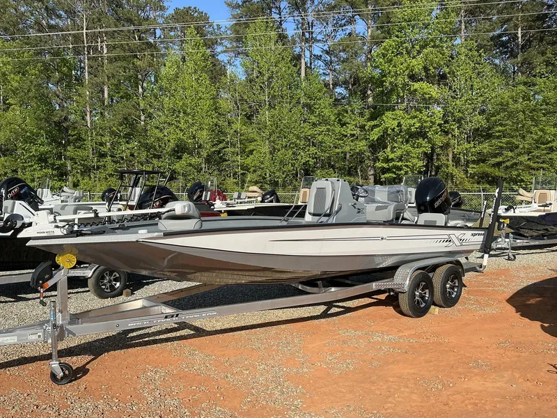 Slide: The Image of Xpress Hyper-Lift Series H22B 2025 - 11