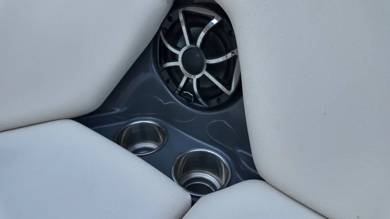 Slide: The Image of MasterCraft NXT24 2021 - 20