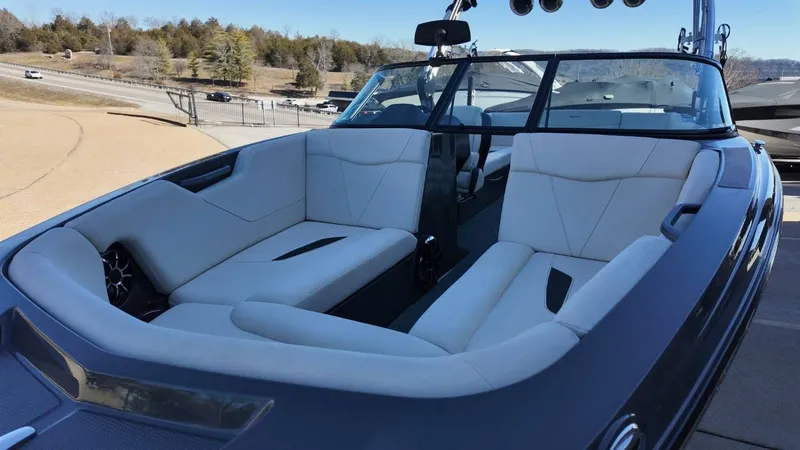 Slide: The Image of MasterCraft NXT24 2021 - 25